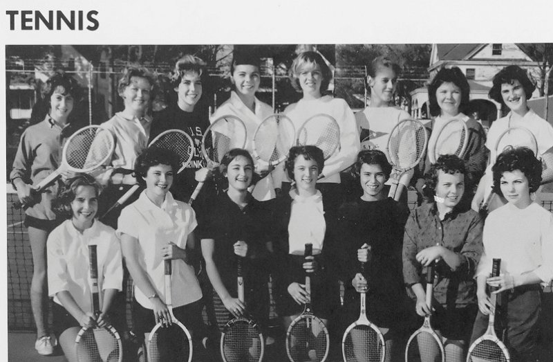 286-girlstennis.jpg